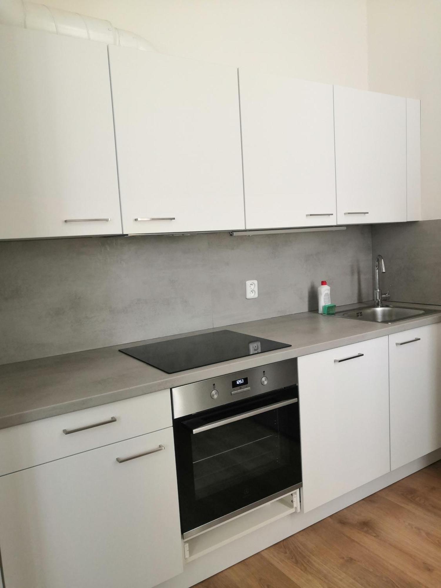 Brand New Apartmán